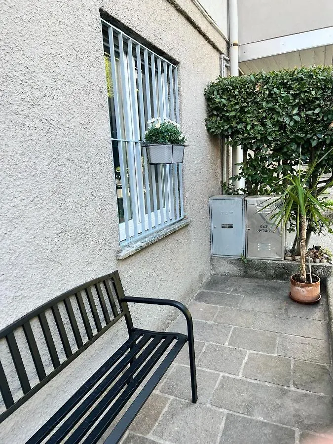 Apartamento Ca Rota House Free Parking Como Lipomo Italia